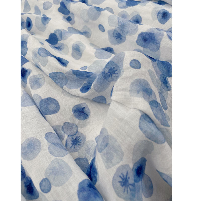 Watercolor ice blue halo printing bachelor A word long section skirt